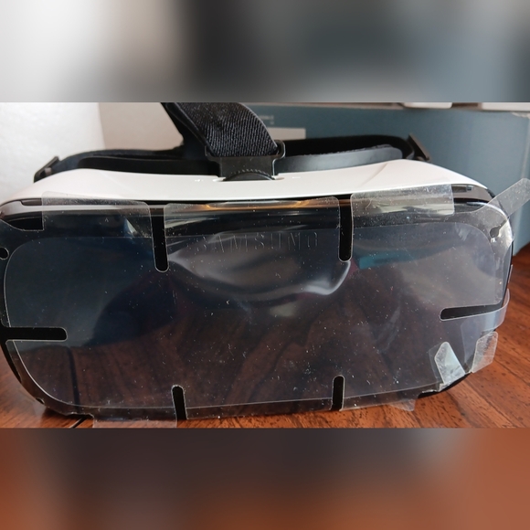 SAMSUNG GEAR VR - Picture 5 of 11